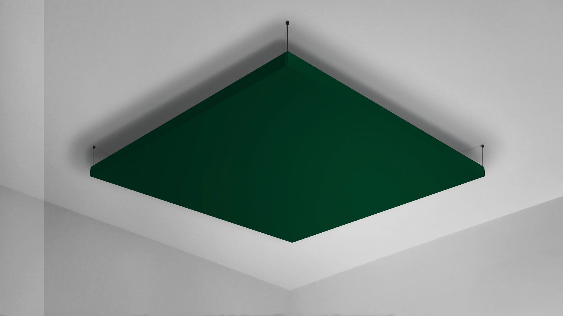 Dennengroen linnen akoestisch plafondpaneel met zwart ophangsysteem 