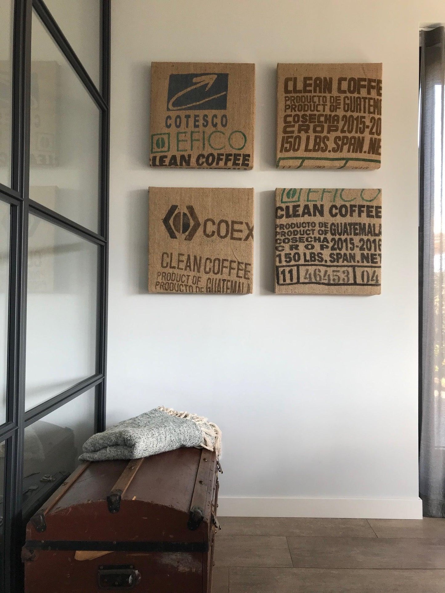 Koffiezakpanelen in modern interieur